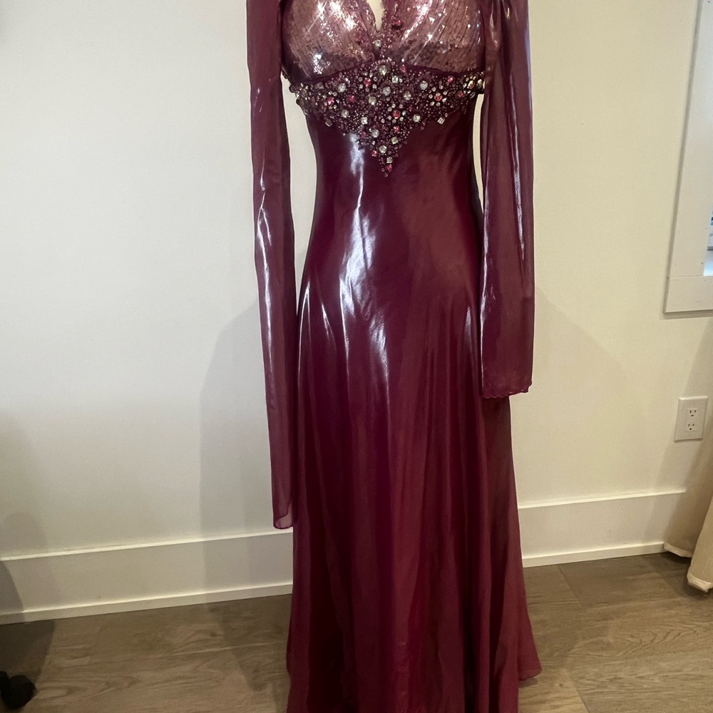 Elegant Burgundy Evening Gown